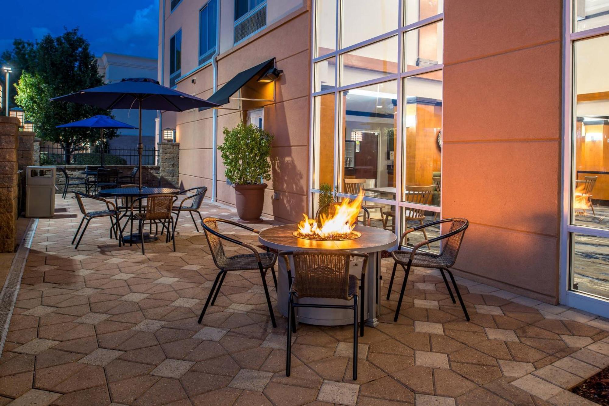 Fairfield Inn And Suites By Marriott Birmingham Pelham/I-65 Extérieur photo
