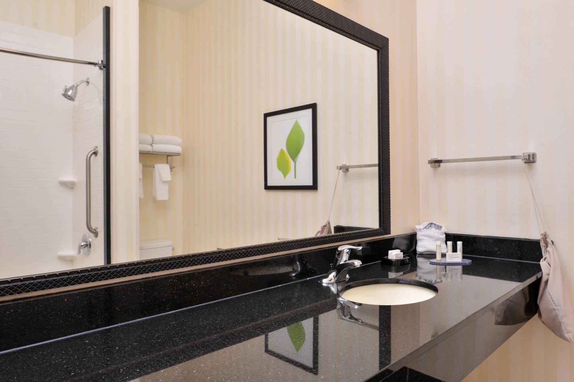 Fairfield Inn And Suites By Marriott Birmingham Pelham/I-65 Extérieur photo